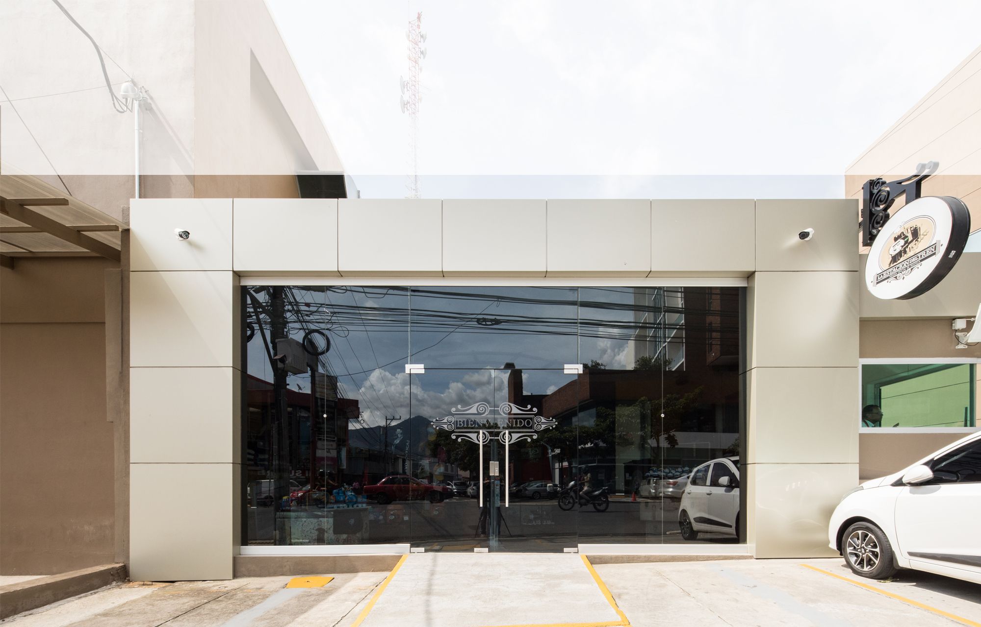 tienda teletica sauma arquitectos proyectos